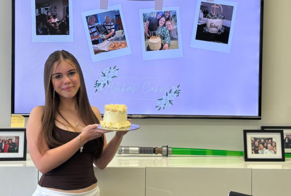 Anika presenting her store