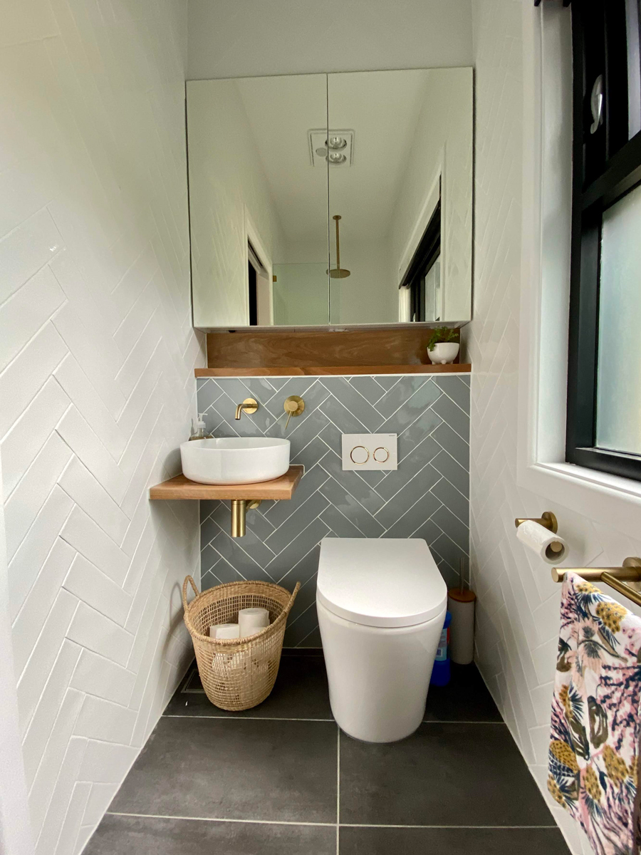 Flippin' Bald bathroom renovation